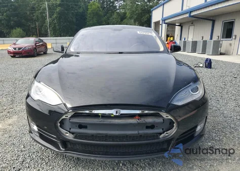 2014 Tesla Model S из США, поврежденный, VIN 5YJSA1H10EFP40472